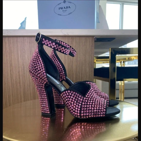 Gianna Bini pink crystal strappy heels - Picture 3 of 3